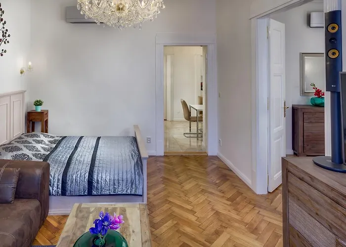 Dusni - Old Town Apartment